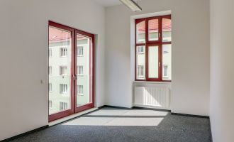            Modernes Büro - 4 Zimmer - effizient geschnitten - historische Backsteinfabrik mit Parkblick
    