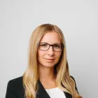 Carina Radosztics - GRI Gebrüder Riha Immobilien GmbH