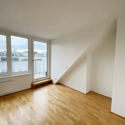 Schöne Dachgeschosswohnung mit Terrasse in zentraler Lage - Bild 2