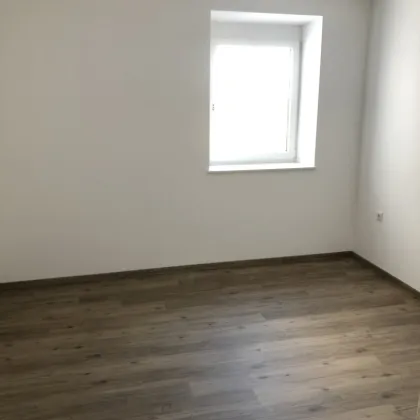 Gemütliche 2-Zimmer-Wohnung mit möblierter Küche in Maria Schmolln - Bild 2