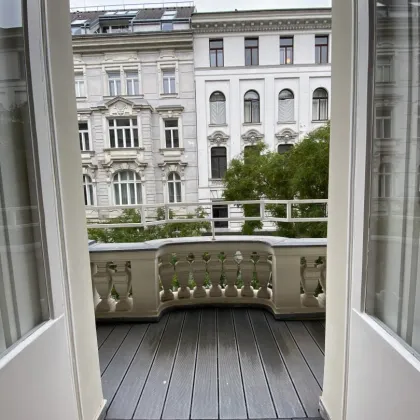 INNENSTADT ALTBAUMIETE MIT KLEINEM BALKON - Bild 2