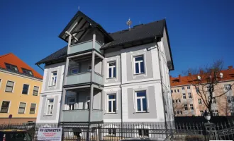 Wunderschöne Dachgeschosswohnung mit Balkon in Neunkirchen zu mieten!