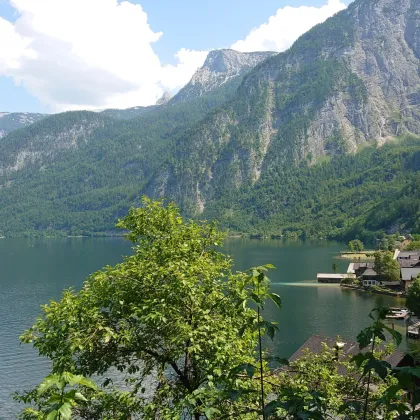 Traumlage - Grundstück mit Altbestand und Entwurf für einen Neubau in Hallstatt - Bild 2