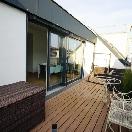 1040 Gußhausviertel: Exklusive Dachgeschoß Wohnung 157m² mit Terrasse und Kamin zu vermieten - Bild 2