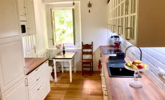 Wunderschöne 4 Zimmer Altbauwohnung in Baden -fußläufig zum Strandbad und Doblhoffpark