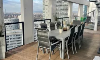 PENTHOUSE DE LUXE : möblierte Penthouse mit 5,5 Zimmer mit Loggia und Dachterrasse + opt. Stellplatz und Fitness & Sauna im Haus!