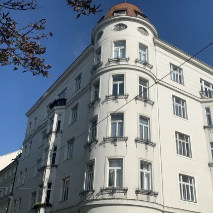 Repräsentativer Altbau (vermietet) für Investoren interessant! - Bild 2