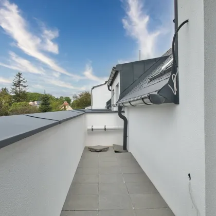 Erstbezug nach Errichtung! 3-Zimmer Dachgeschosswohnung mit Balkon in ruhigen Innenhof! PKW-Abstellplatz! - Bild 2