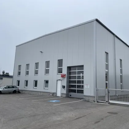 LAGERHALLE (BJ 2022) mit integrieter Bürofläche in logistisch perfekter Linzer Zentralraumlage - (hochregaltaugliche) Innenhöhe 9 m - staufreie Verkehrsanbindung - max. Flexibilität dank moderner Bauweise! - Bild 3