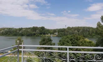 Wunderschöner Blick auf die Donau! Einfamilienhaus mit 2 Wohneinheiten bietet viele Möglichkeiten!