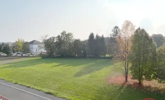 ERSTBEZUG: Dachgeschoss-Eigentumswohnung mit Loggia und Carport in der Thermenregion