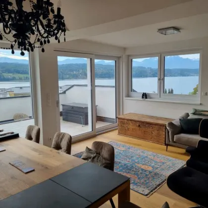 GROSSZÜGIGE KLIMATISIERTE WOHNUNG MIT PANORAMA-SEEBLICK UND SÜDTERRASSE! WÖRTHERSEE-LAGE! - Bild 2