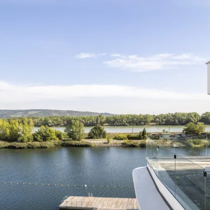 Einzigartiges Wohnen auf 200m² mit über 50m² Freifläche  - THE SHORE - Pures Lebensgefühl am Wasser mit Concierge, Fitness und Wellness das ganze Jahr - EXKLUSIVE ERSTBEZÜGE in 1190 Wien - Bild 2