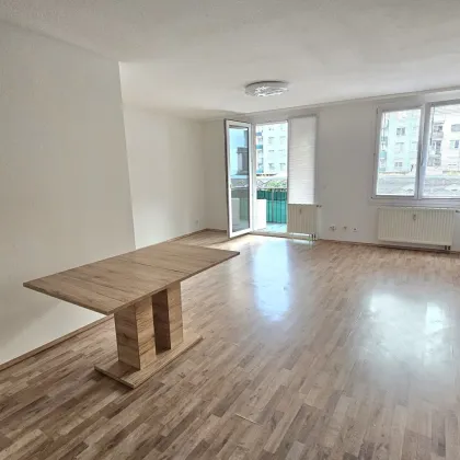 Hofseitige 3-Zimmer-Wohnung mit Balkon nahe VETMED! - Bild 3