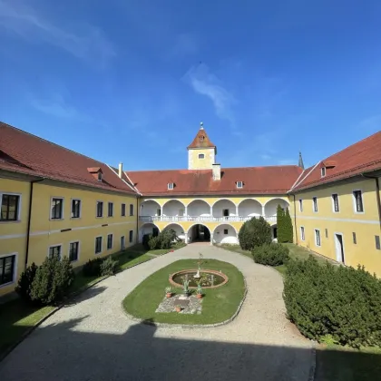 Traumhaftes Schloss in idyllischer Lage - Bild 3