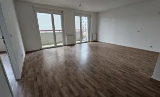 unbefristete, neuwertige Wohnung mit Loggia!