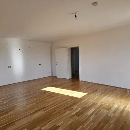 Baderstraße 8/007 - schöne helle Wohnung mit großem Balkon! - Bild 3