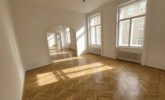 Großzügige 3 Zimmer Wohnung in einem charmanten Altbau im Servitenviertel