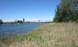 Einzigartiges Grundstück direkt an der Alten Donau Promenade am Wasser !