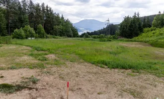 An neuer Siedlung angrenzend. Alleinlage mit Seeblick und Wald - Seeboden/Lurnbichl.