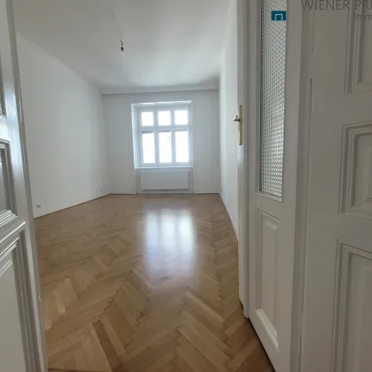 3 ZIMMER WOHNUNG IN EINEM CHARMANTEN ALTBAU IM SERVITENVIERTEL - Bild 2