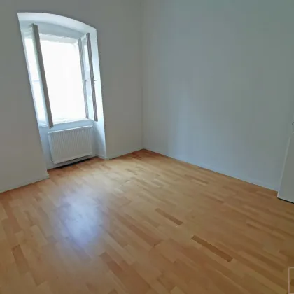 DB IMMOBILIEN | Top sanierte Wohnung in Brucker Fußgängerzone / Hauptplatz zu kaufen! - Bild 2