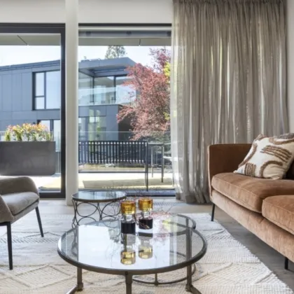 AM BELLEVUE: Exklusive, moderne 2-Zimmer-Residenz (ca. 49,16qm WFL.) mit Garten (ca 56,17qm) und Terrasse (ca 26,51qm) in Bestlage - am Land und doch in der Stadt - Bild 2