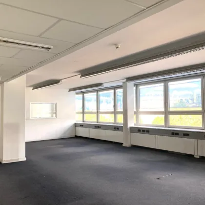 1010! Bürofläche/ca. 1.333m² in modernem Bürohaus mit phantastischem Blick! - Bild 3