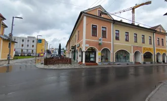 Büro-Praxis - Direkt im Zentrum, Parkplätze vor dem Haus!