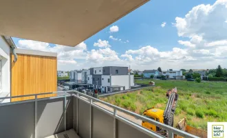 Dachgeschoß (neuwertig): Helle und freundliche 2-Zimmer-Wohnung im Grünen mit Süd-Balkon