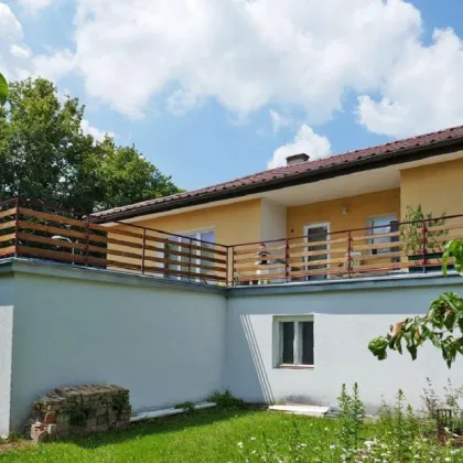 Mehrfamilienhaus mit Traumterrasse und Naturgarten in Zentrumsnähe - Bild 2