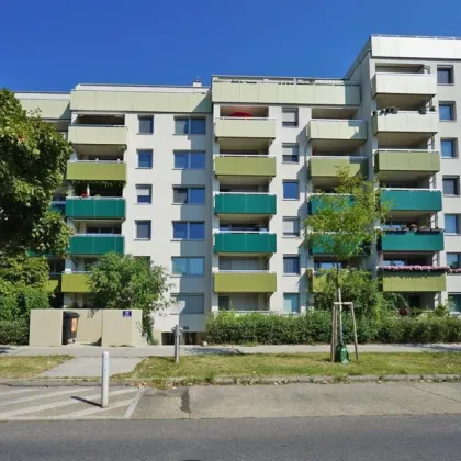 Haus thermisch saniert! 3-Zimmer mit Loggia, Gemeinschaftsgarten und guter Öffi-Anbindung in Kaiserebersdorf - Bild 2