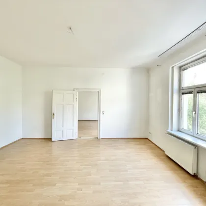 Brigittaplatz | Bezaubernde 2 Zimmer Altbau mit Potenzial | Grünblick - Bild 2