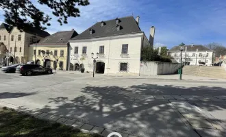 Historisches Anwesen Regenharthaus direkt am Hauptplatz von Perchtoldsdorf zu verkaufen.