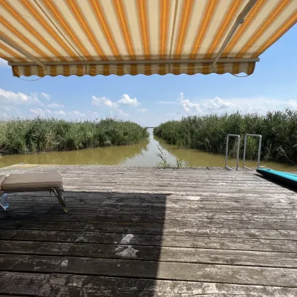 EINZIGARTIGE ALLEINRUHELAGE - UNEINSEHBAR - IM NEUSIEDLER SEE - AUF PACHTGRUND MIT BOOTSANLEGEPLATZ - Bild 3