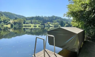 Exklusives Haus am See - eine Stunde nordwestlich von Wien | elektr. Bootshebeanlage