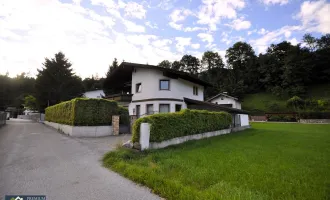 BREITENBACH AM INN - Idyllisches Einfamilienwohnhaus mit Garten, Terrasse, Balkon und überdachtem Grillplatz sowie sanierungsbedürftigen Pool