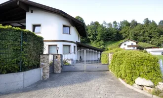 BREITENBACH AM INN - Idyllisches Einfamilienwohnhaus mit Garten, Terrasse, Balkon und überdachtem Grillplatz sowie sanierungsbedürftigen Pool