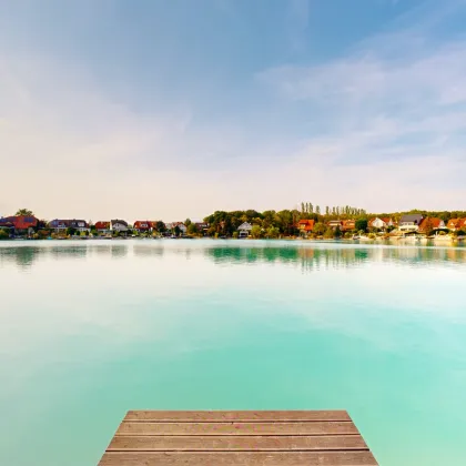 Modernisiertes Haus am malerischen SCHLOSSSEE mit eigenem Seezugang | Nähe Golfclub FONTANA - Bild 2