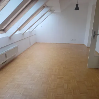 Modernes Wohnen im Herzen von Graz - 2-Zimmer-DG-Wohnung - 2 Monate Mietfrei - Bild 3