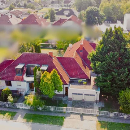 Exklusive Villa in Pama – Ehemaliges Doktorhaus mit Vielfältigen Nutzungsmöglichkeiten - Bild 2