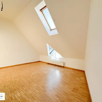 Edle Dachgeschoßwohnung mit südlich ausgerichteter Terrasse - Bild 3