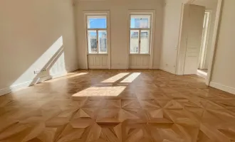 Etagenwohnung mit zwei Balkonen im saniertem Stilaltbau