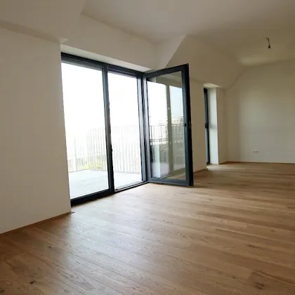 Neue TOP Maisonette-Dachgeschoss-Wohnung mit 2 Terrassen 2 Bädern und 4 Zimmern - Bild 3