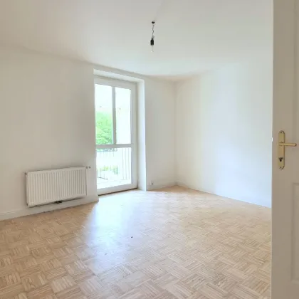 Neuer Kaufpreis! Sorgfältig saniertes Altbau-Juwel mit Balkon! - Bild 3