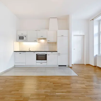 Altbaujuwel in bester Stadtlage - Schöne 2-Zimmer-Wohnung - Nähe Mariahilfer Straße - Bild 2