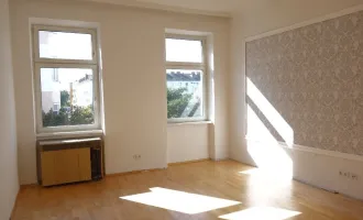 Sanierungsbedürftige, sonnige 46,11 m² im Altbau, 3. Liftstock westseitig, weiter Blick!