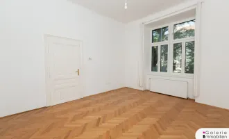 Schmucke Garconniere mit großem Balkon