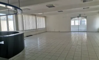 1230 Gewerbeobjekt in frequentierter Lage - 680m² Fläche in 2 Etagen, teilbar