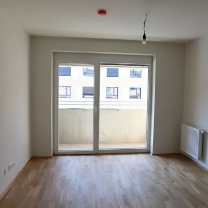 ERSTKLASSIGE vermietete Neubau-Balkonwohnung in sehr zentraler Lage für Anleger (N76/31) - Bild 3